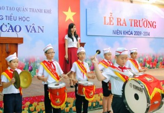 Lễ ra trường học sinh lớp 5 Trường tiểu học Trần Cao Vân niên khóa 2009 – 2014