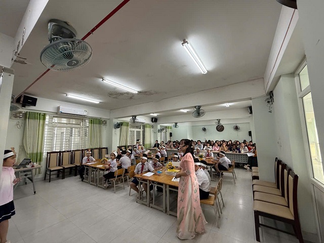 z7335365937539_5b8a9d70e91c4344cadd518b8ac04f14